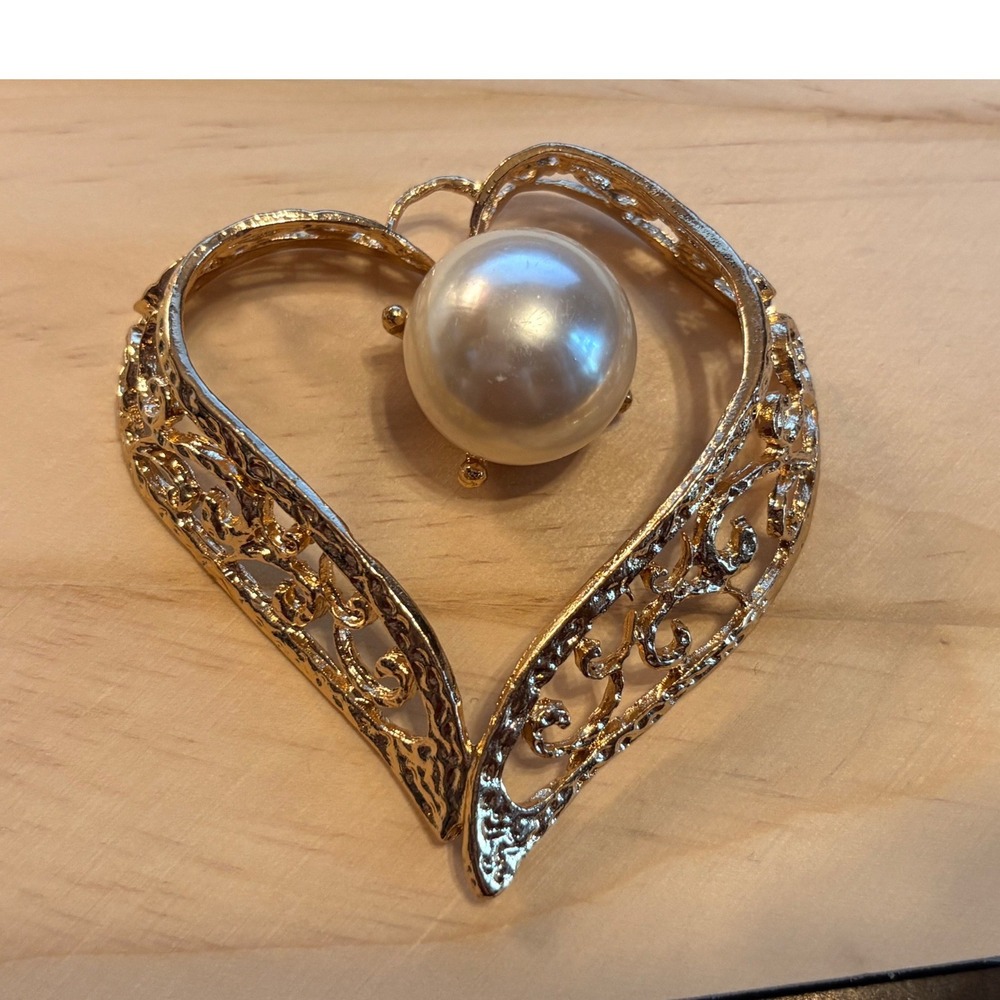 Gold Tone Filigree Heart Pendant with Large Faux Pearl Statement Charm